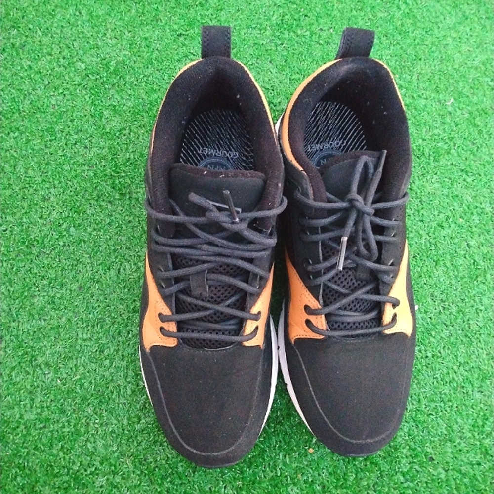 Urban outfitters NFN Gourmet women's sneakers size 8